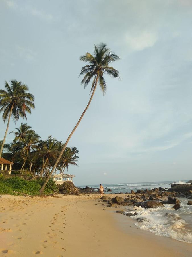 Near Beach Rest Унаватуна Экстерьер фото
