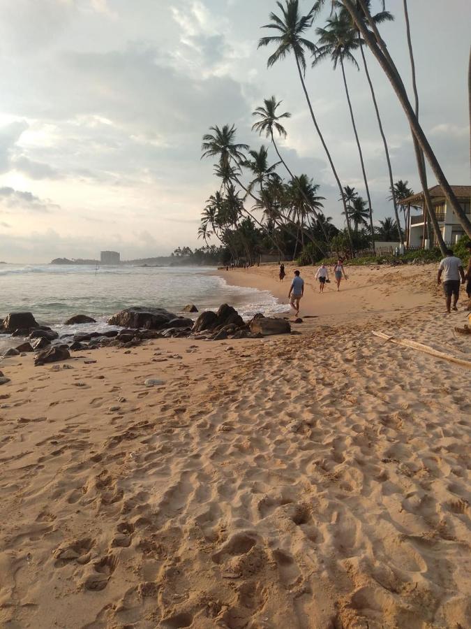 Near Beach Rest Унаватуна Экстерьер фото
