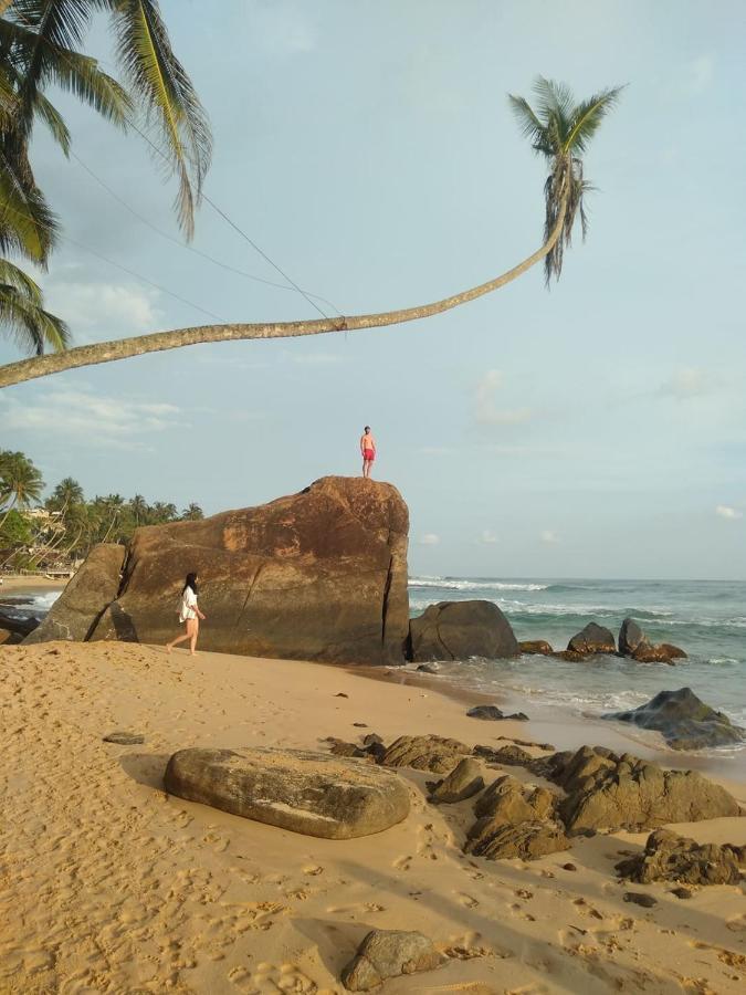 Near Beach Rest Унаватуна Экстерьер фото